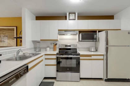 Guest Bathroom Photo of 307 7500 Minoru Boulevard, Richmond, BC