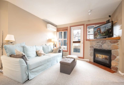 333 4314 Main Street, Whistler, BC, Whistler — Apartment/Condo for sale