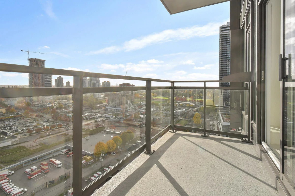 Office / Den Photo of 1805 13675 107a Avenue, Surrey, BC