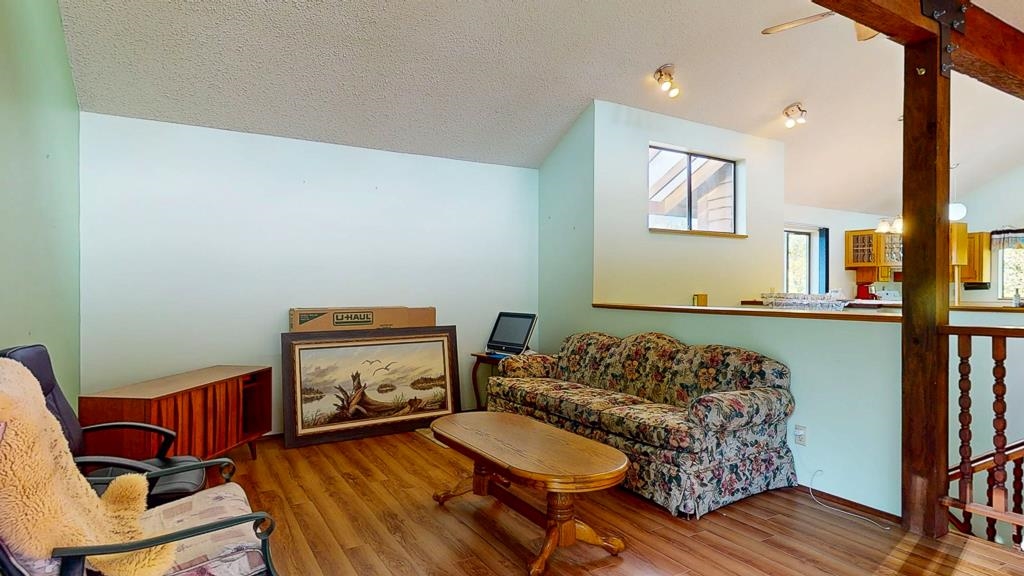 Kitchen Island Photo of 6481 Reeves Road, Sechelt, BC