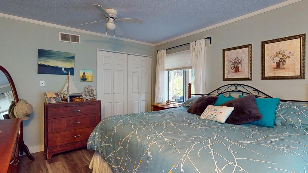 Outdoor Kitchen Photo of 6481 Reeves Road, Sechelt, BC