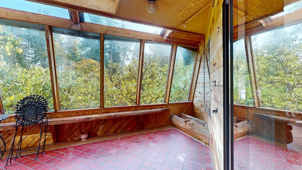 Primary Bathroom Photo of 6481 Reeves Road, Sechelt, BC