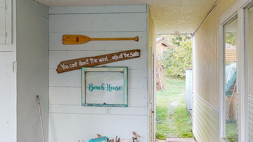 Staircase Photo of 6481 Reeves Road, Sechelt, BC