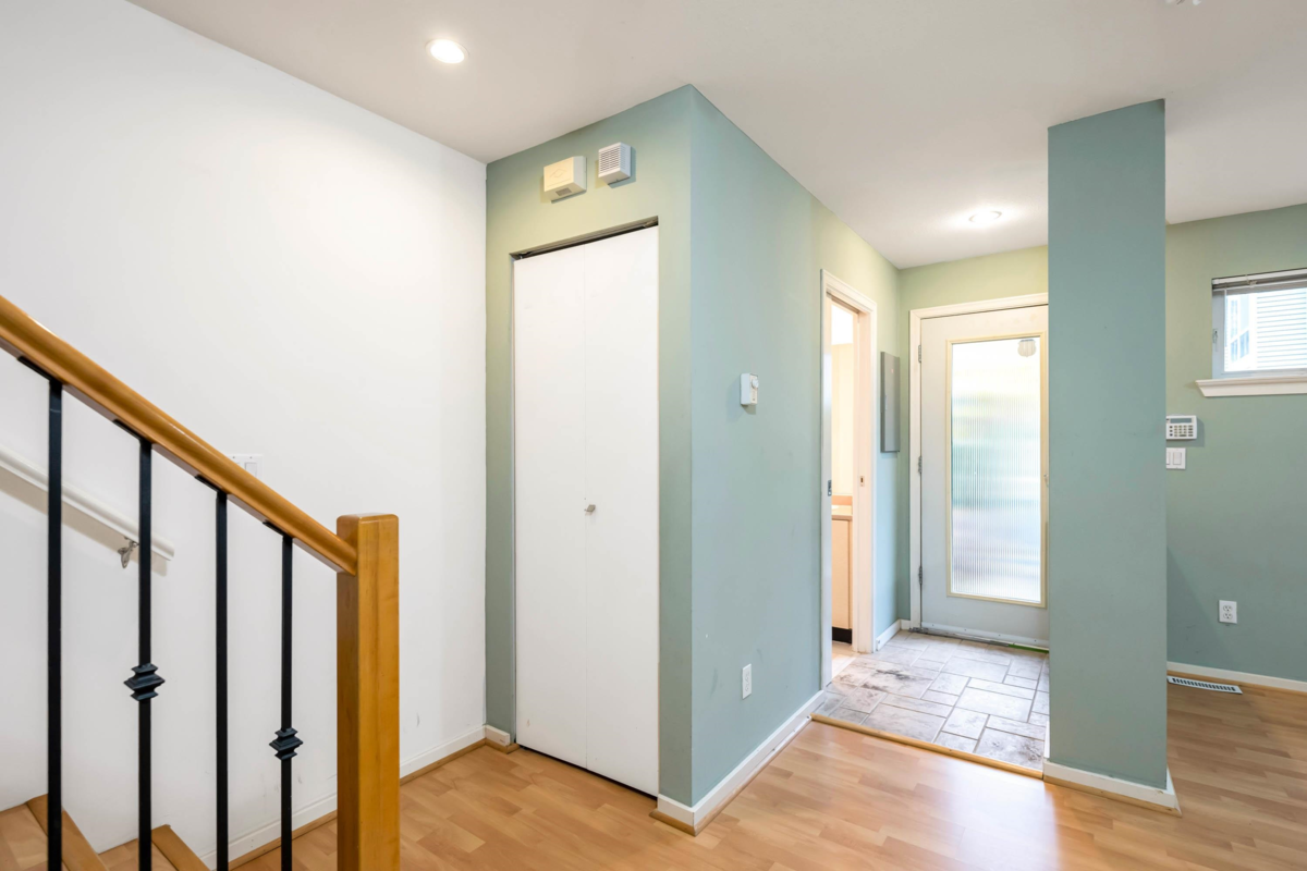 Basement Recreation Room Photo of 7431 Magnolia Terrace, Burnaby, BC