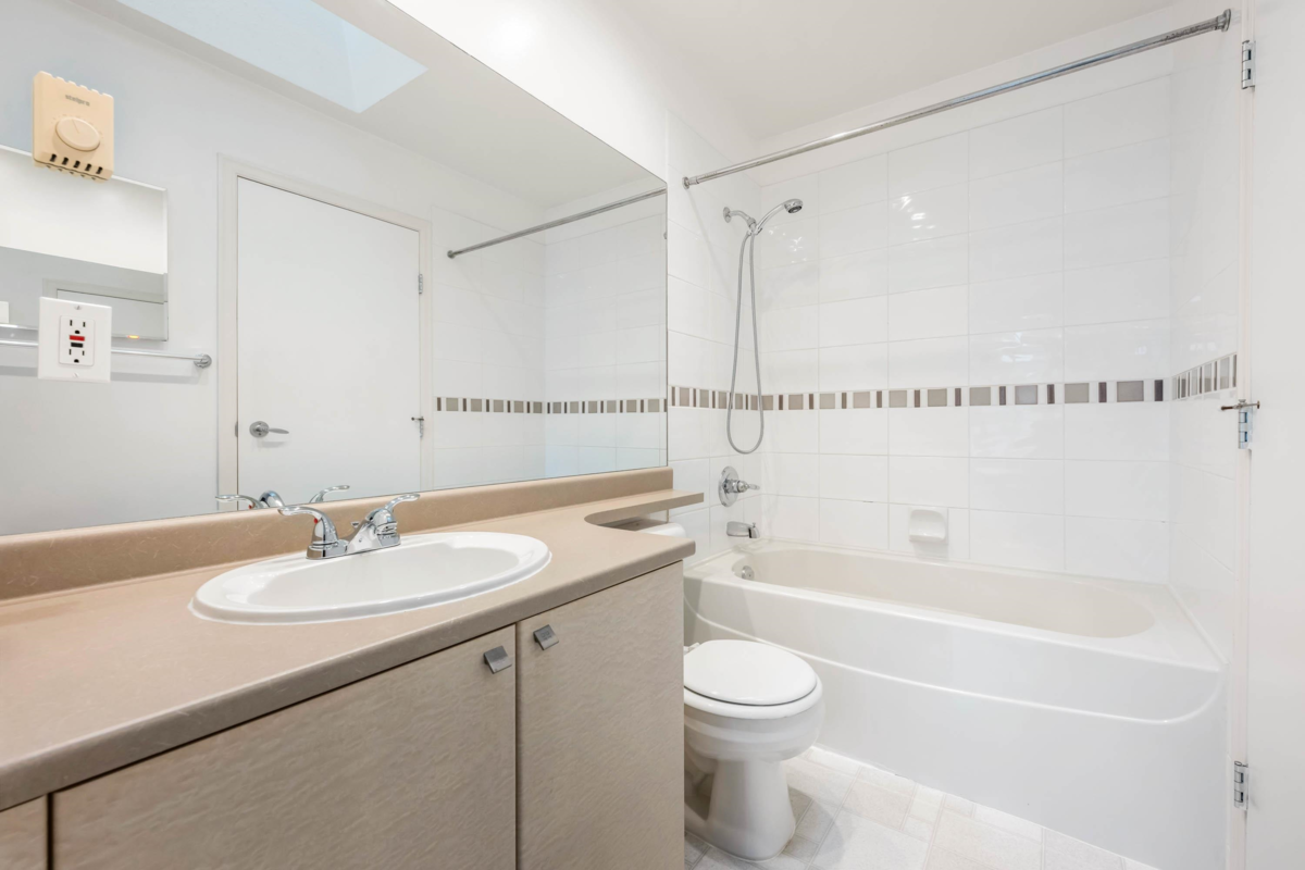 Hallway Photo of 7431 Magnolia Terrace, Burnaby, BC