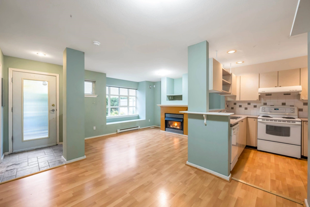 Pantry Photo of 7431 Magnolia Terrace, Burnaby, BC