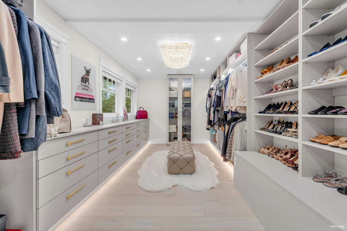 Swimming Pool Photo of 760 Burley Drive, West Vancouver, BC