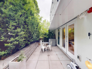 Garden / Landscaping Photo of 1407 East 1st Street, Vancouver, BC