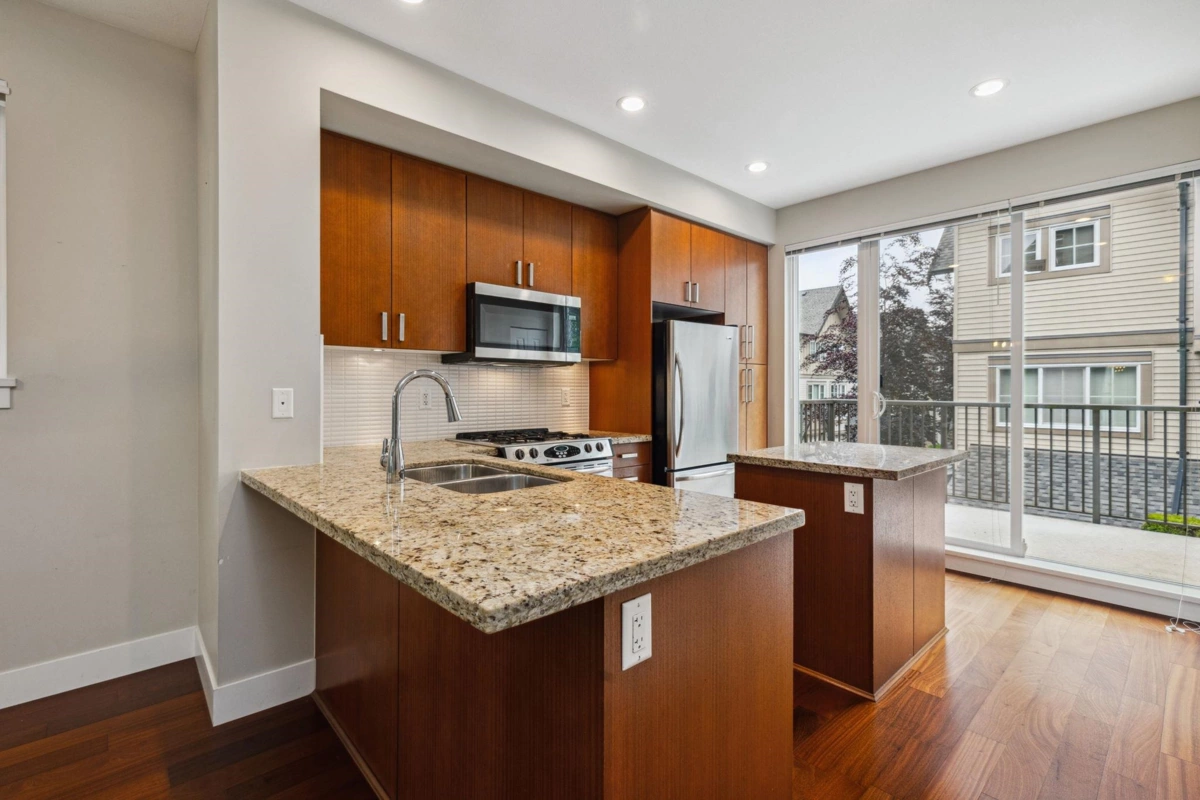 Family Room Photo of 257 2501 161a Street, Surrey, BC