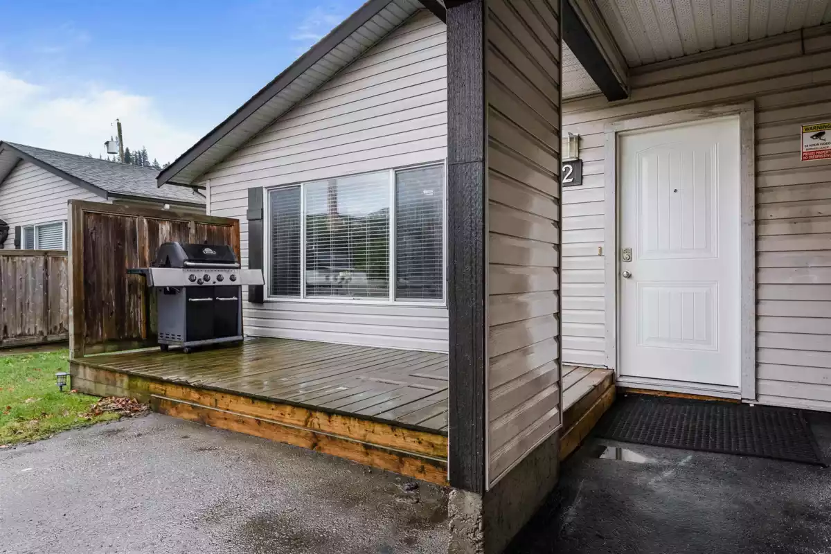 Primary Bedroom Photo of 2 5648 Vedder Road, Chilliwack, BC