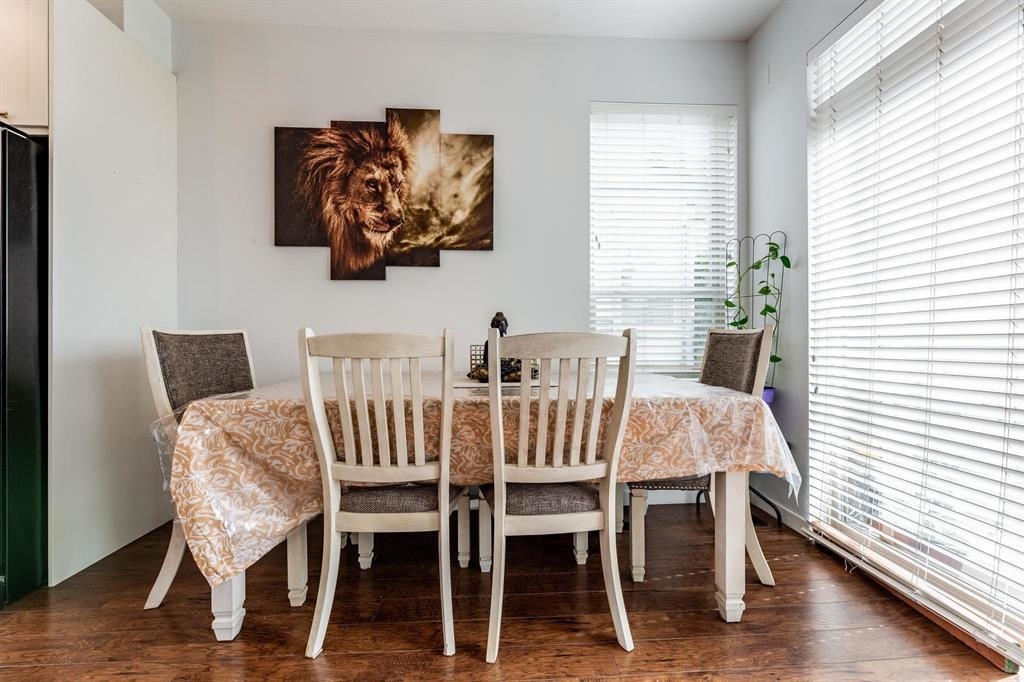 Walk-In Closet Photo of 13 34248 King Road, Abbotsford, BC