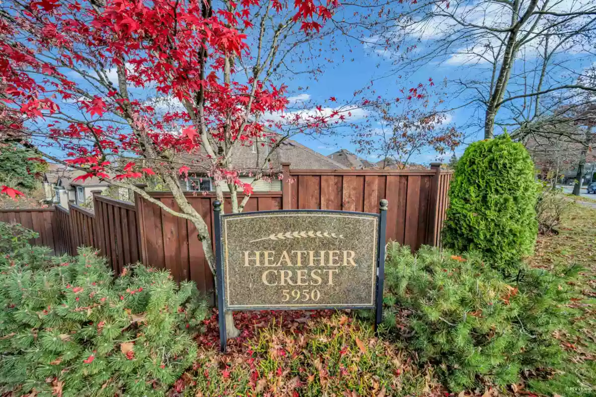 Family Room Photo of 19 5950 Oakdale Road, Burnaby, BC