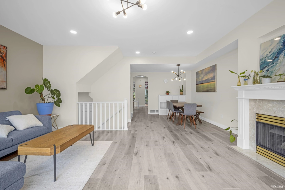 Walk-In Closet Photo of 19 5950 Oakdale Road, Burnaby, BC