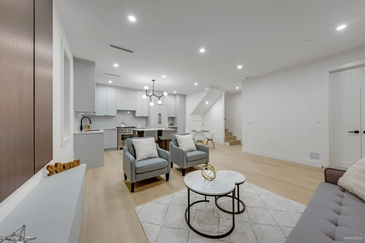 Family Room Photo of 1 6730 Heather Street, Vancouver, BC