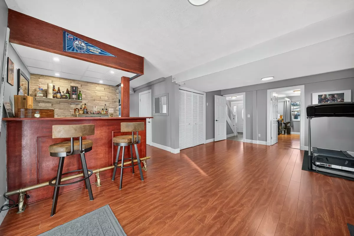 Powder Room Photo of 20140 Bruce Avenue, Maple Ridge, BC