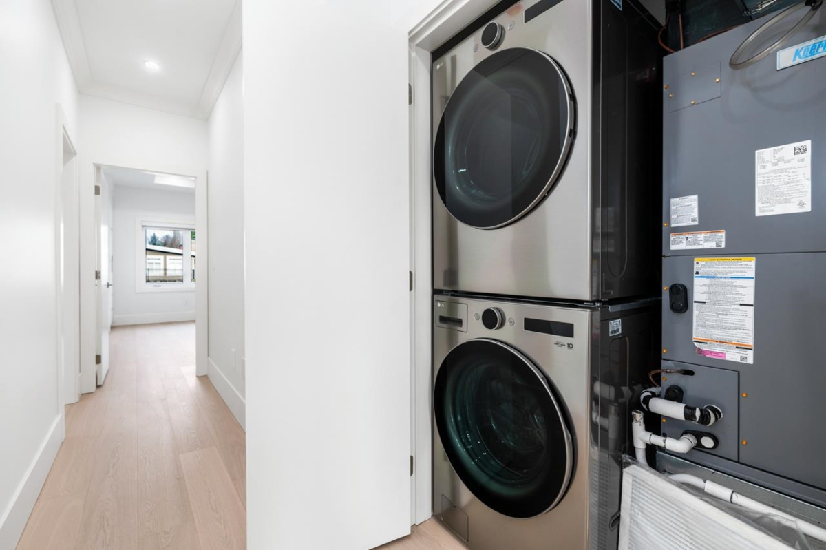 Mudroom Photo of 2 6691 Winch Street, Burnaby, BC