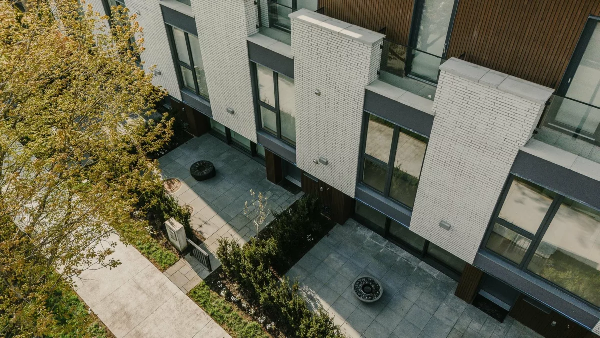 Fitness Center Photo Near 772 W 27th Avenue, Vancouver, BC