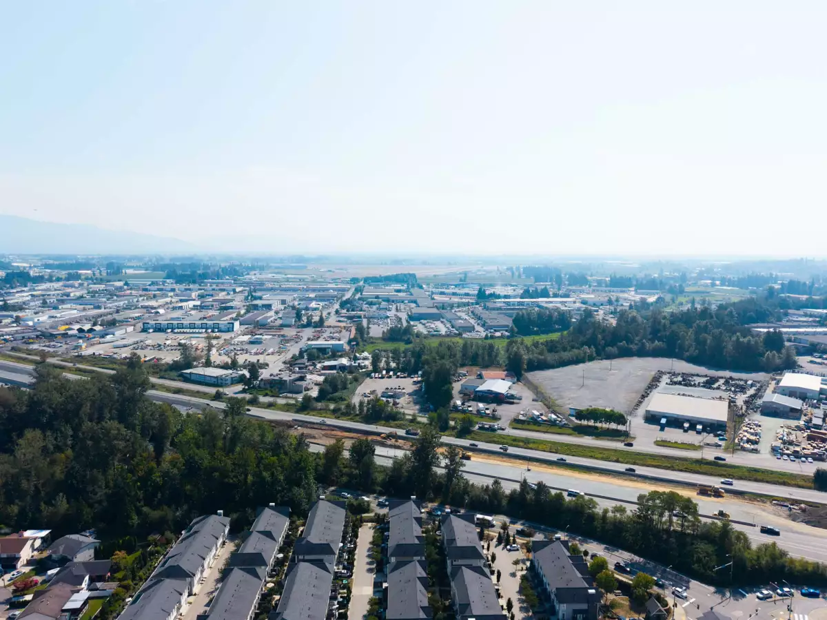 Hot Tub / Spa Photo of 11 2838 Livingstone Avenue, Abbotsford, BC