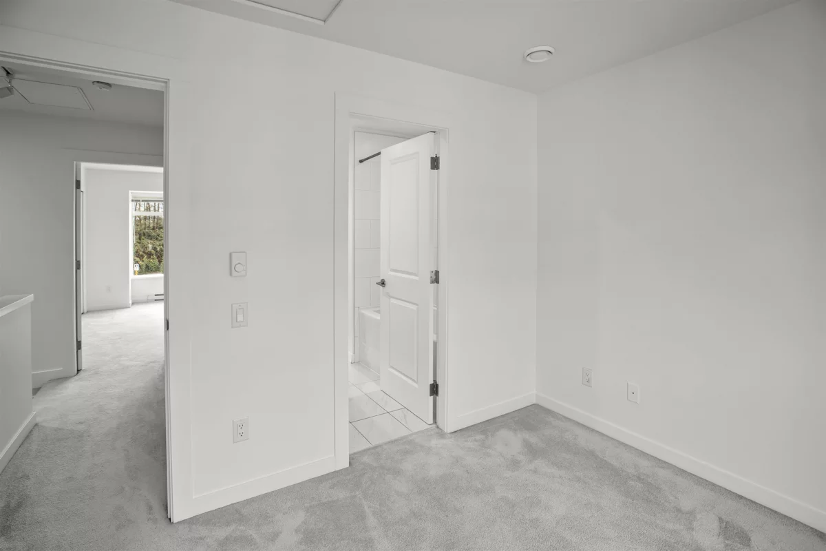 Mudroom Photo of 11 2838 Livingstone Avenue, Abbotsford, BC