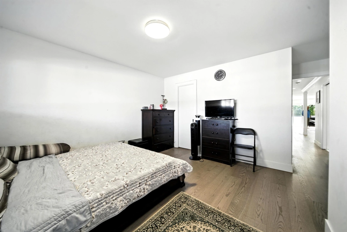 Walk-In Closet Photo of 2545 E 43rd Avenue, Vancouver, BC