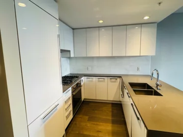 101 5687 Gray Avenue, Vancouver, BC, Vancouver — Apartment/Condo for sale