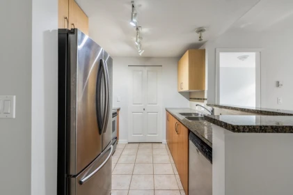 231 5700 Andrews Road, Richmond, BC, Richmond — Apartment/Condo for sale