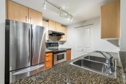 231 5700 Andrews Road, Richmond, BC, Richmond — Apartment/Condo for sale