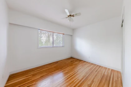 Entry Foyer Photo of 11411 Loughren Drive, Surrey, BC