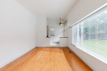 Guest Bathroom Photo of 11411 Loughren Drive, Surrey, BC