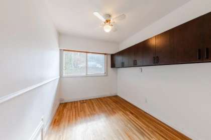 Laundry Room Photo of 11411 Loughren Drive, Surrey, BC