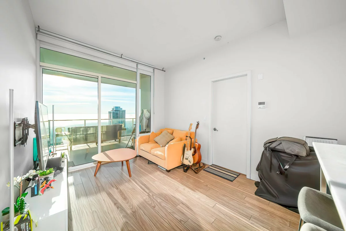 Guest Bathroom Photo of 3804 6383 Mckay Avenue, Burnaby, BC