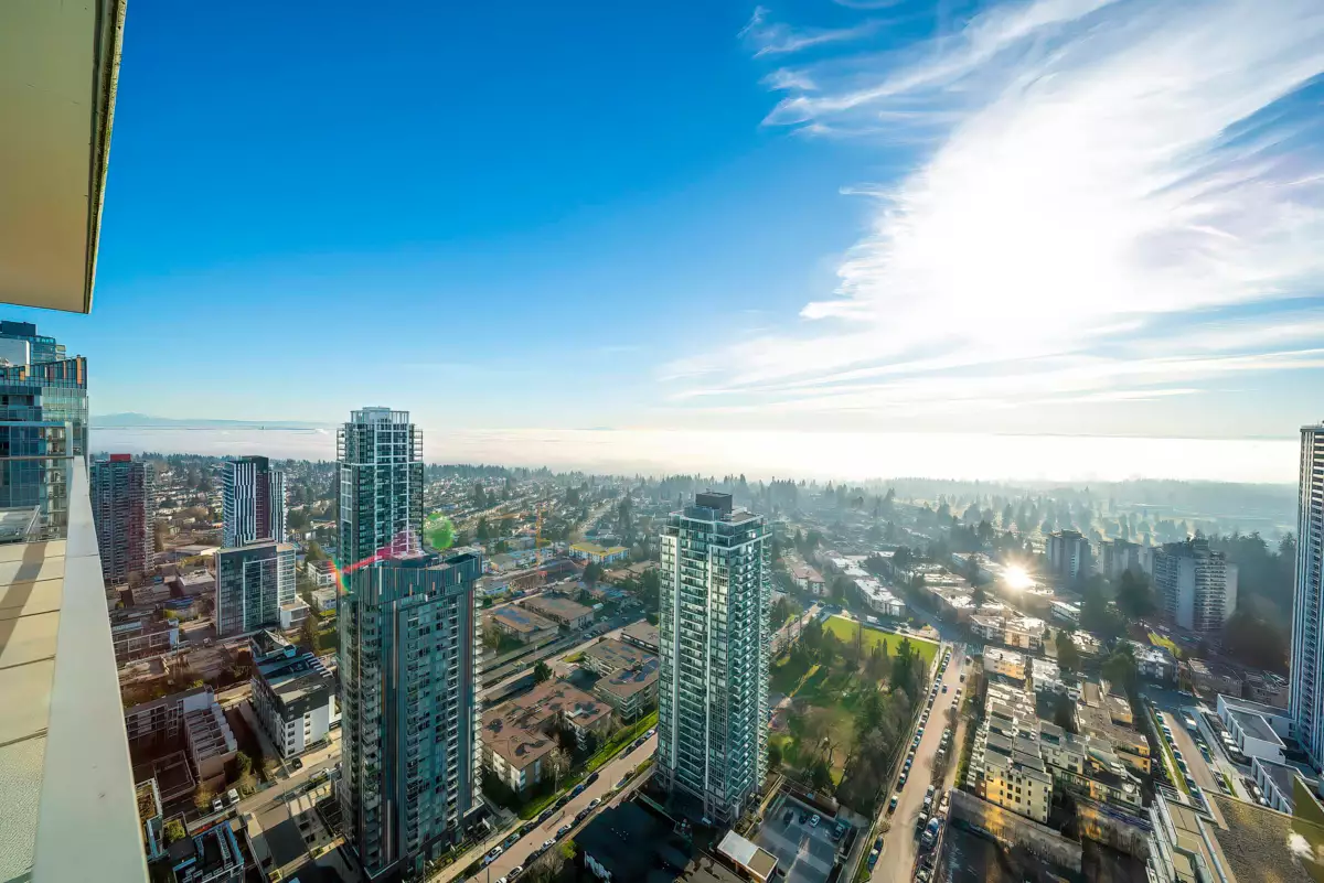 Hallway Photo of 3804 6383 Mckay Avenue, Burnaby, BC
