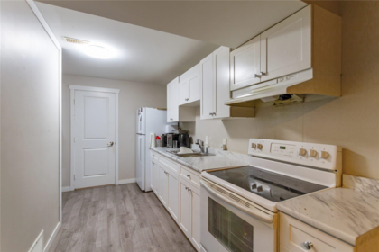 Basement Recreation Room Photo of 5653 148a Street, Surrey, BC