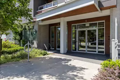 208 10581 140 Street, Surrey, BC, Surrey — Apartment/Condo for sale
