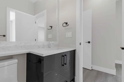 Laundry Room Photo of 5942 168 Street, Surrey, BC