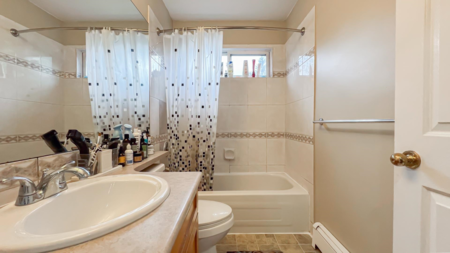 Primary Bathroom Photo of 1553 Burrill Avenue, North Vancouver, BC
