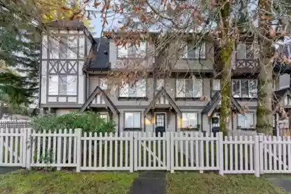 Outdoor Deck Photo of 7 12778 66 Avenue, Surrey, BC