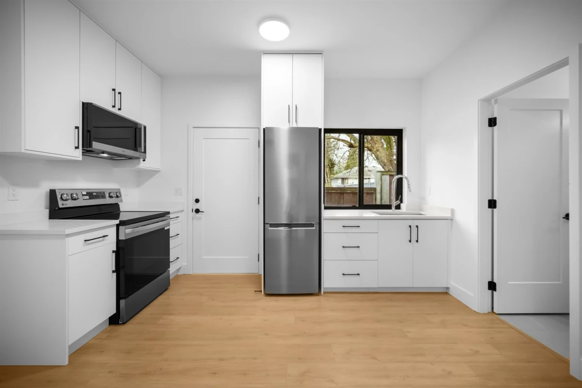 Guest Bathroom Photo of 9214 114 Street, Delta, BC