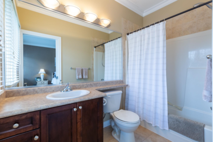 Hallway Photo of 8609 Tupper Boulevard, Mission, BC
