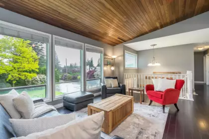 Breakfast Nook Photo of 4440 Wilson Road, Yarrow, BC