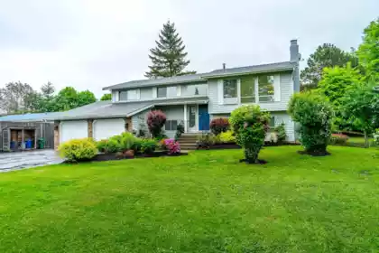 4440 Wilson Road, Yarrow, BC, Yarrow — Single Family Residence for sale