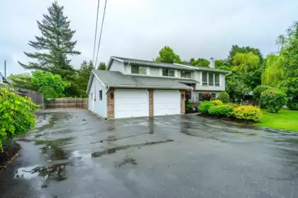 4440 Wilson Road, Yarrow, BC, Yarrow — Single Family Residence for sale