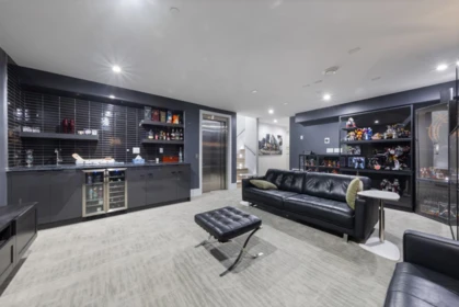 Basement Recreation Room Photo of 14999 Blackwood Lane, White Rock, BC