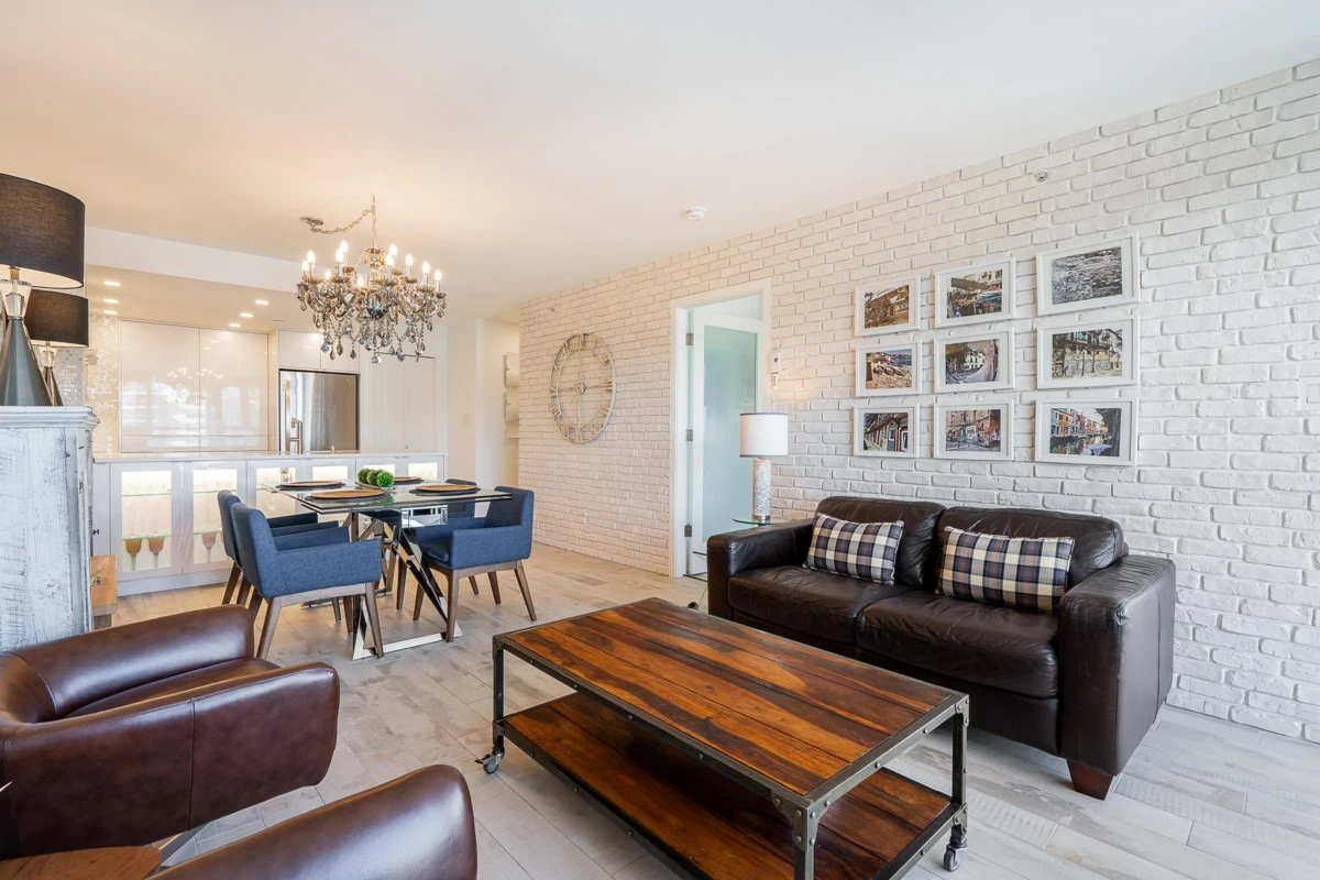 Kitchen Photo of 1806 235 Guildford Way, Port Moody, BC
