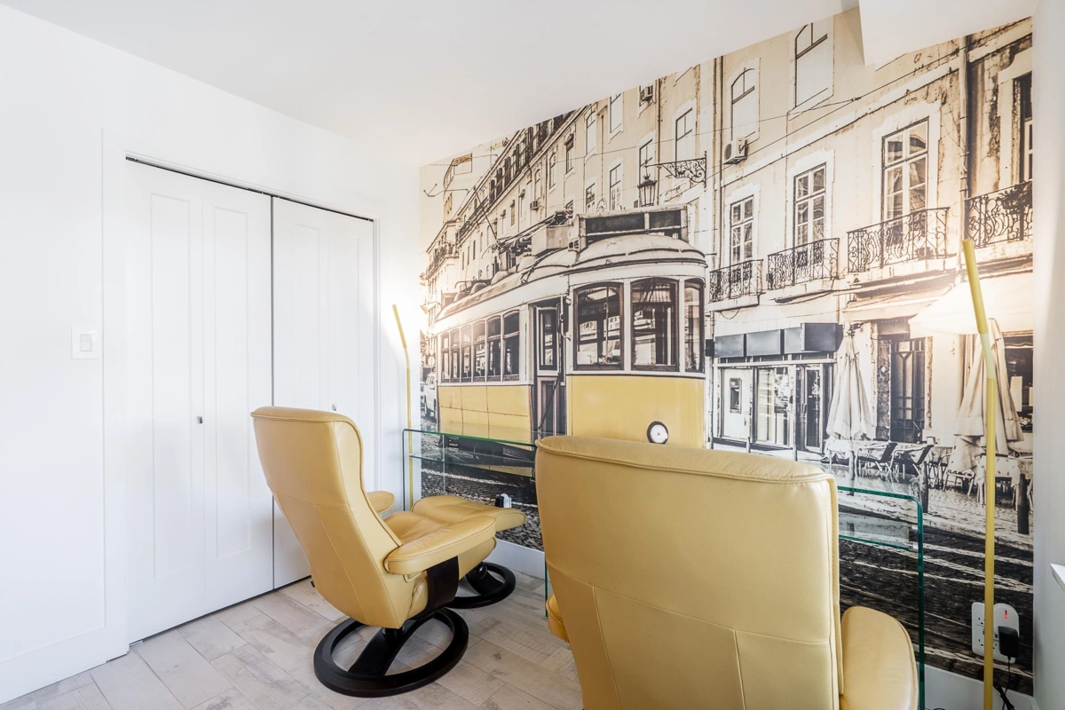 Mudroom Photo of 1806 235 Guildford Way, Port Moody, BC