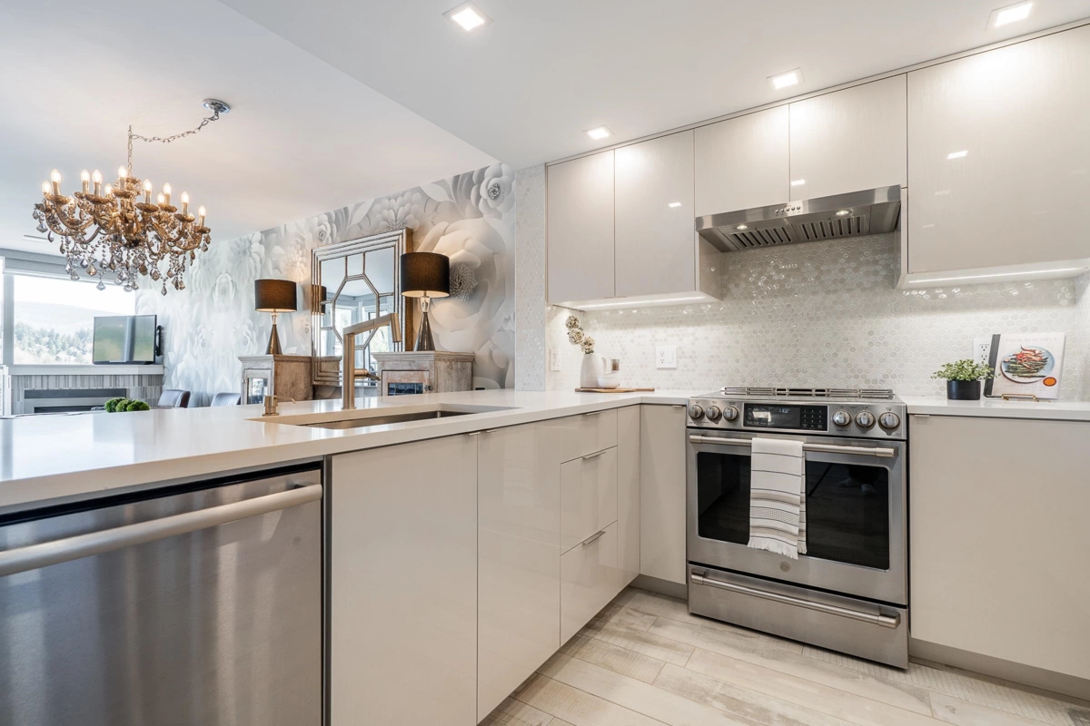 Primary Bathroom Photo of 1806 235 Guildford Way, Port Moody, BC