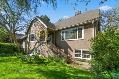 Laundry Room Photo of 95 E 15th Avenue, Vancouver, BC