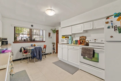 Pantry Photo of 95 E 15th Avenue, Vancouver, BC