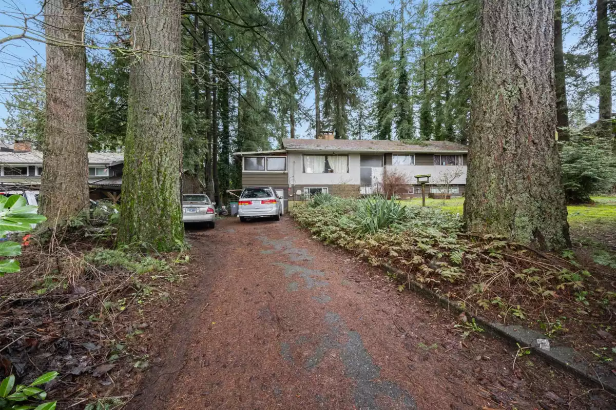 Breakfast Nook Photo of 13644 60 Avenue, Surrey, BC