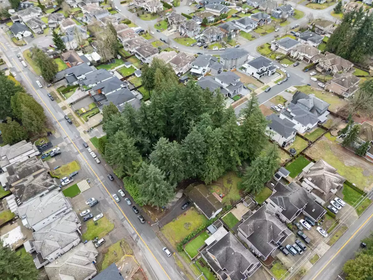 Walk-In Closet Photo of 13644 60 Avenue, Surrey, BC
